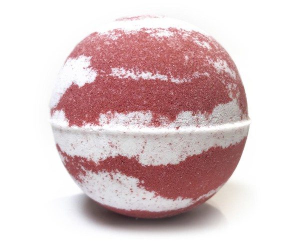 Nikki Stikki Botanicals – CBD Bath Bomb – Christmas Spirit Bomb (red/green) – 300mg CBD | Weedsy Canada