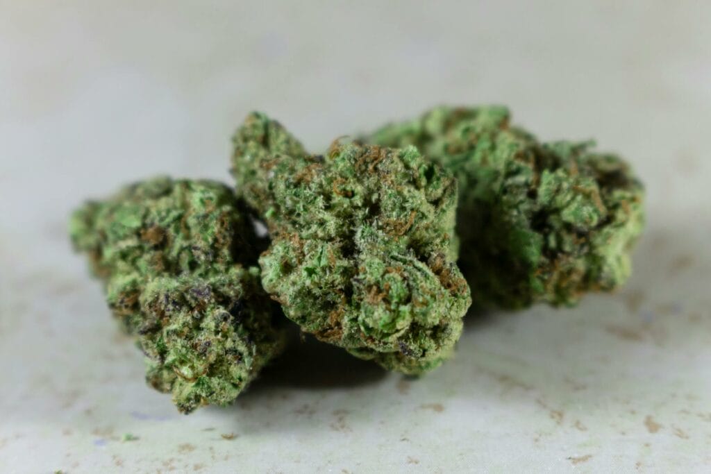 Best Indica Online in Canada | Weedsy Canada
